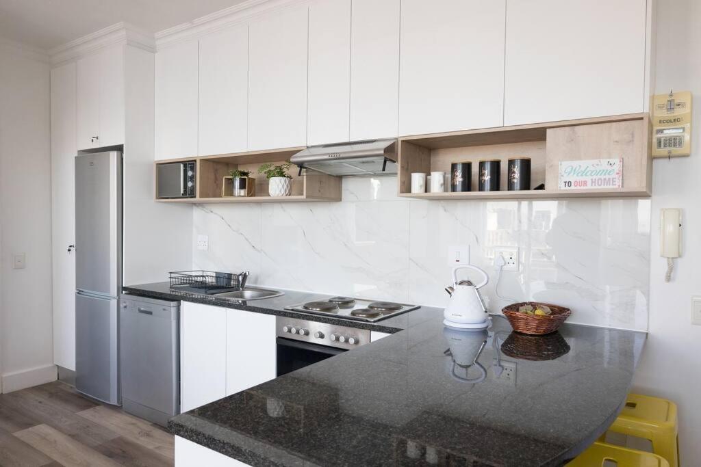 Modern, Trendy And Comfortable 2 Bedroom Apartment In Ciudad del Cabo Exterior foto