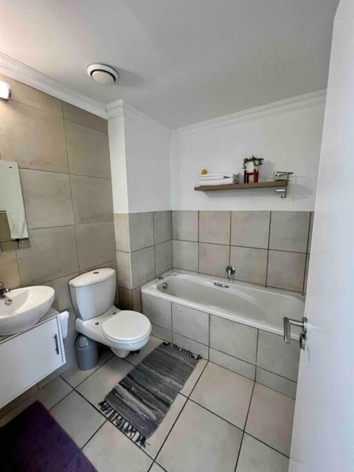 Modern, Trendy And Comfortable 2 Bedroom Apartment In Ciudad del Cabo Exterior foto