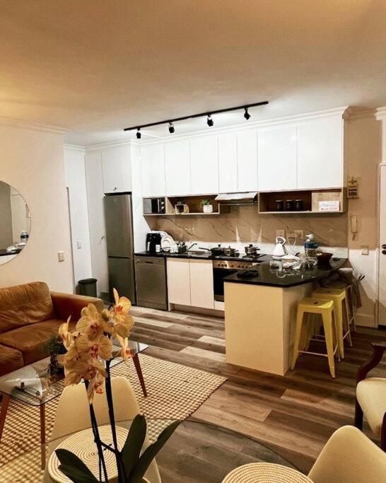 Modern, Trendy And Comfortable 2 Bedroom Apartment In Ciudad del Cabo Exterior foto