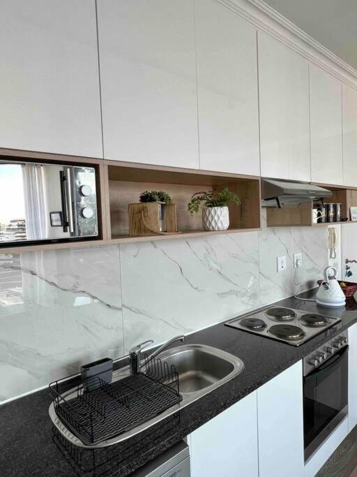 Modern, Trendy And Comfortable 2 Bedroom Apartment In Ciudad del Cabo Exterior foto