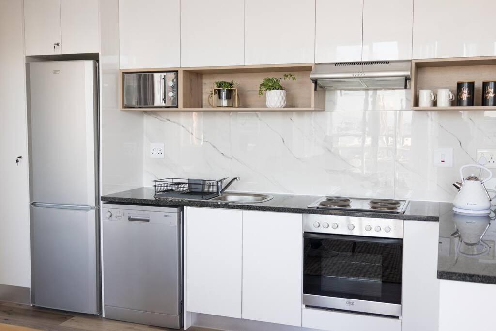 Modern, Trendy And Comfortable 2 Bedroom Apartment In Ciudad del Cabo Exterior foto
